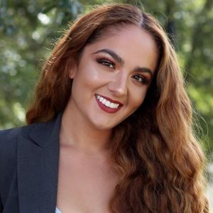 Meet your Posher, Angelina